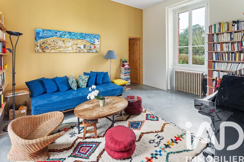 Maison - 122 m² - 7 pièces