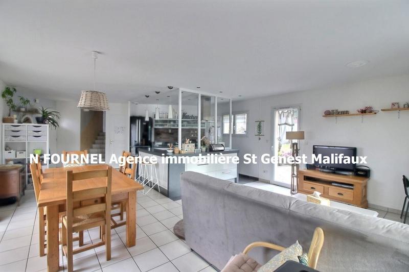 Maison - 89 m² - 5 pièces