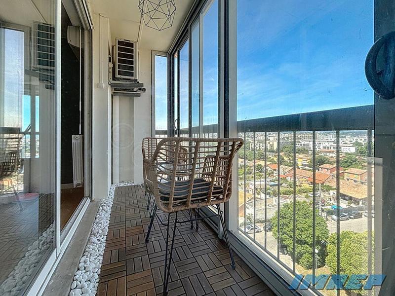 Appartement - 75 m² - 4 pièces