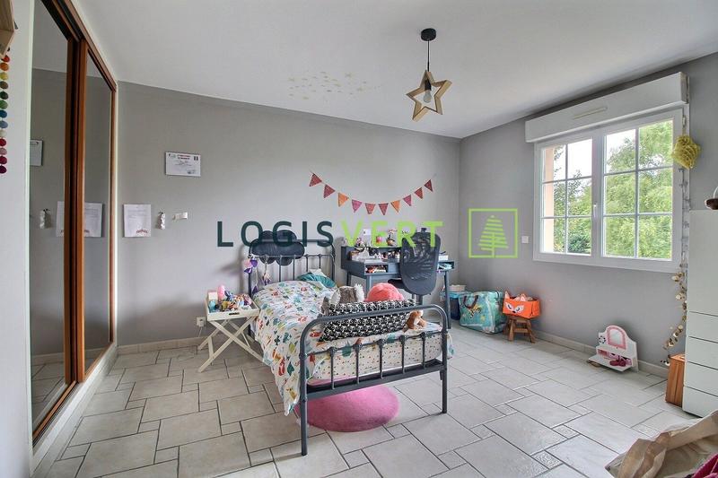 Maison - 137 m² - 6 pièces