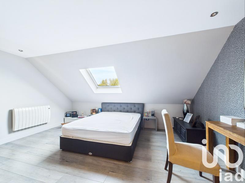 Maison - 213 m² - 6 pièces