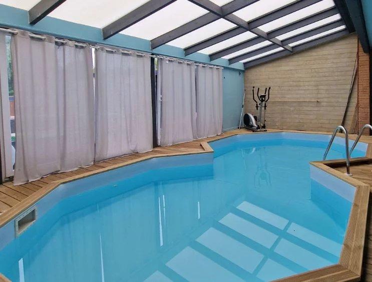 Maison - 515 m² - 7 pièces