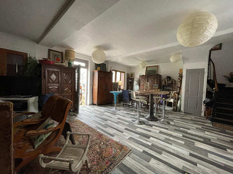 Maison - 180 m² - 7 pièces