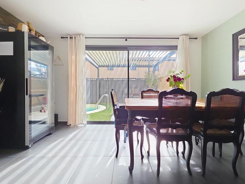 Maison - 112 m² - 5 pièces