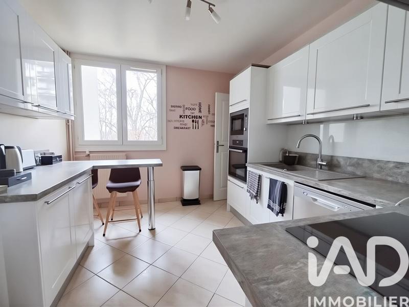 Appartement - 90 m² - 4 pièces