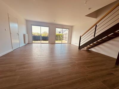 Maison - 97 m² - 5 pièces