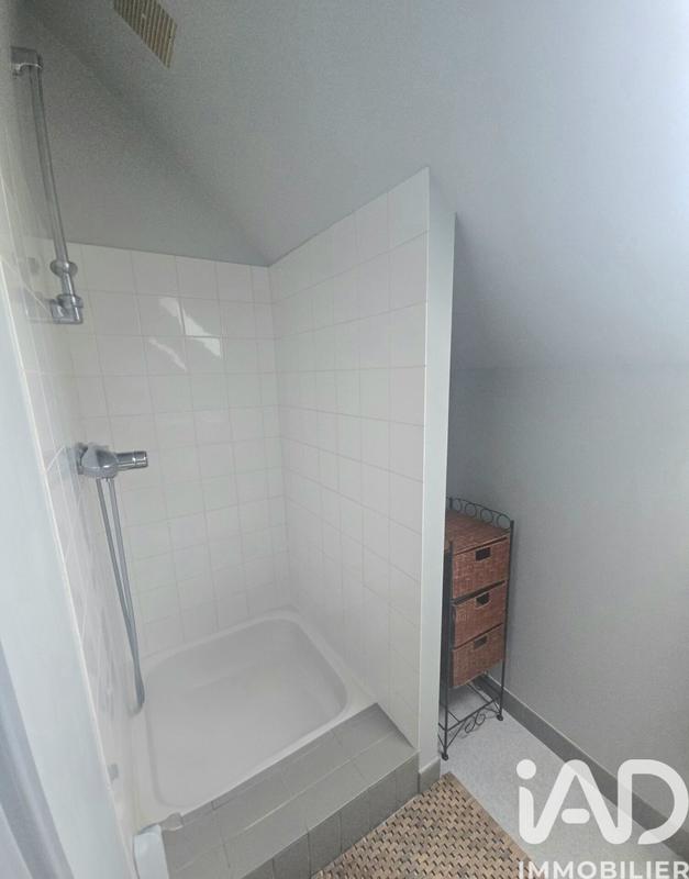 Maison - 253 m² - 8 pièces