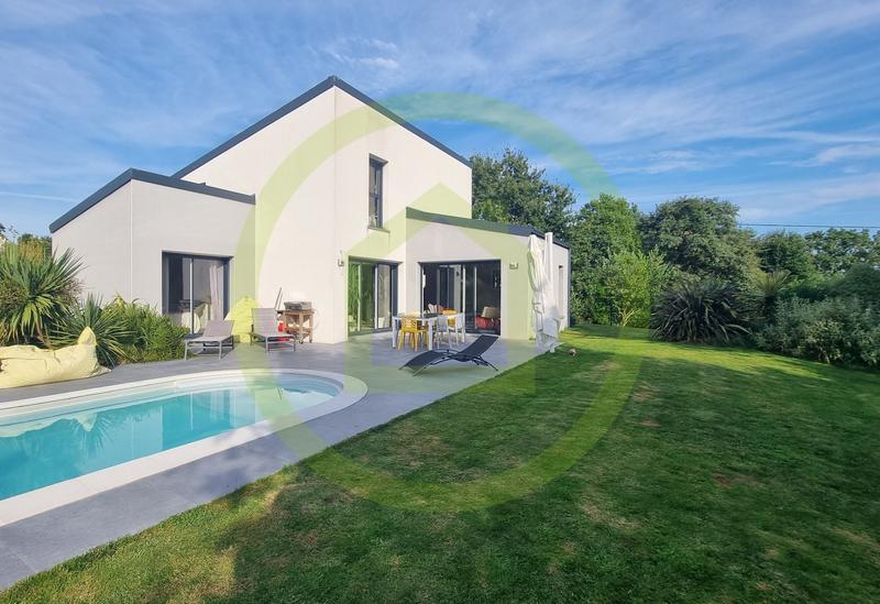 Maison - 158 m² - 6 pièces