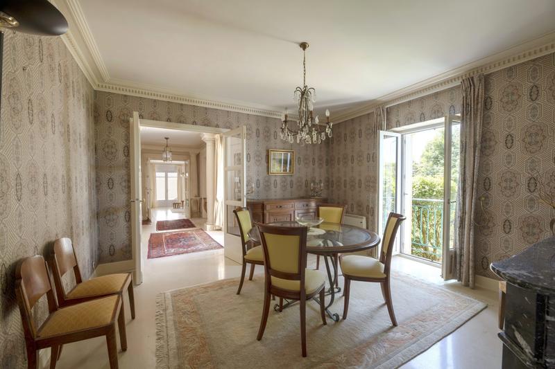 Maison - 224 m² - 7 pièces