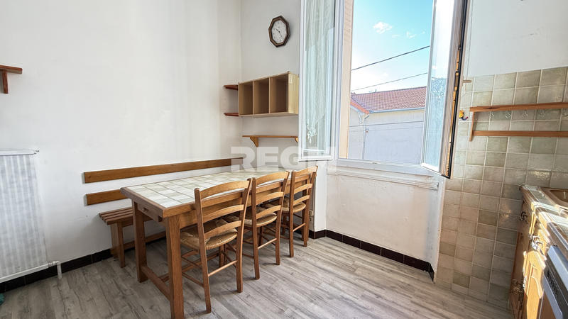 Maison - 95 m² - 5 pièces