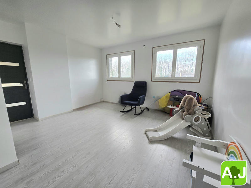 Maison traditionnelle - 130 m² - 6 pièces