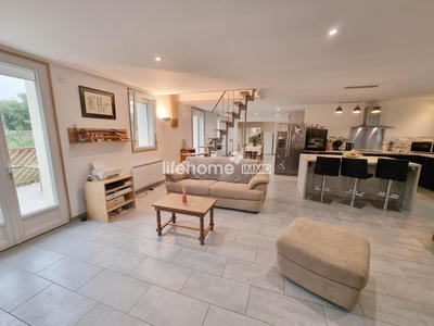 Maison - 167 m² - 7 pièces