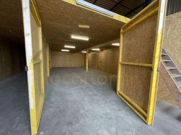 Parking / Garage - 36 m²