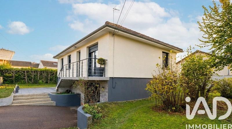 Maison - 80 m² - 5 pièces