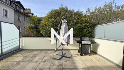 Appartement - 100 m² - 3 pièces