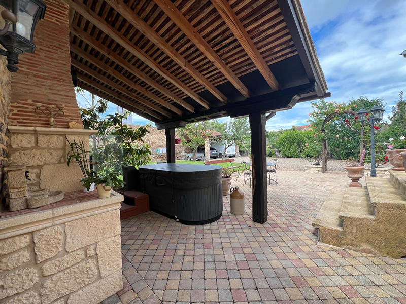 Maison - 96 m² - 5 pièces