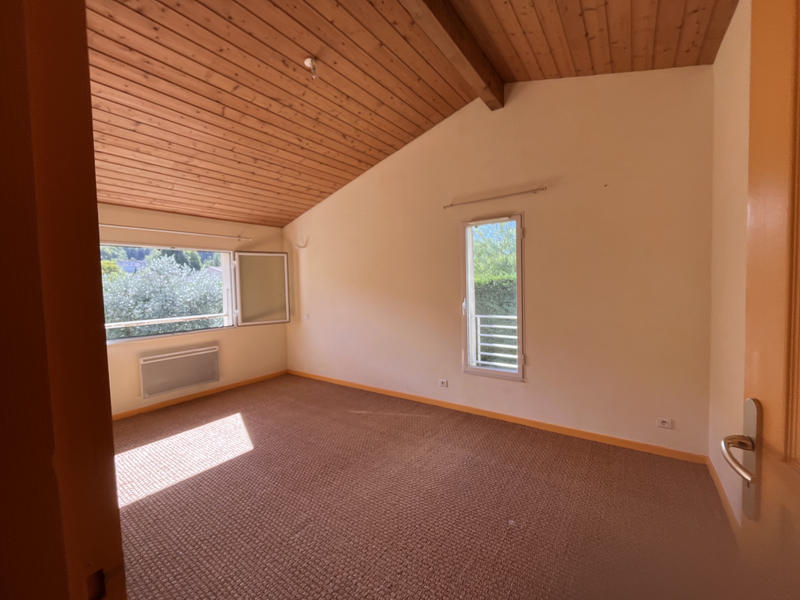 Maison - 198 m² - 7 pièces