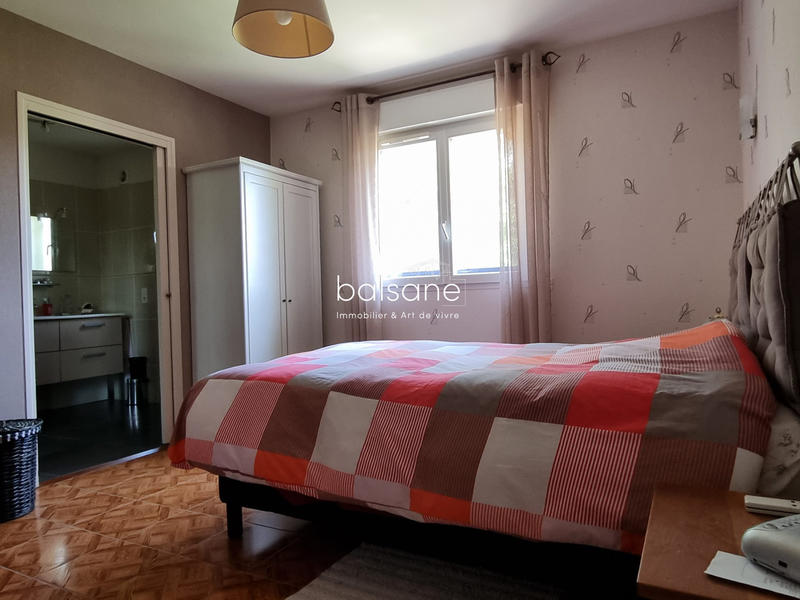 Maison contemporaine - 215 m² - 9 pièces