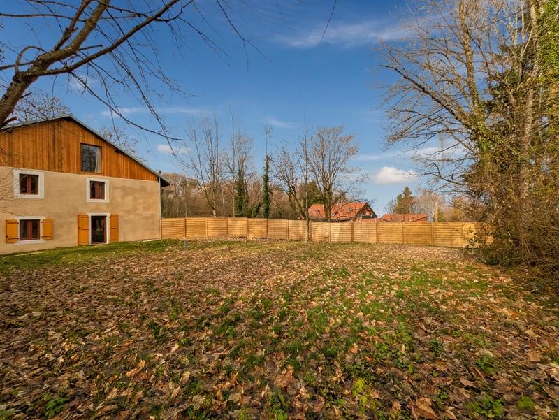 Maison - 208 m² - 8 pièces