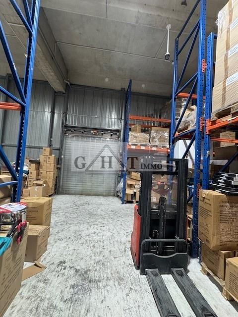 Entrepôt - 400 m²