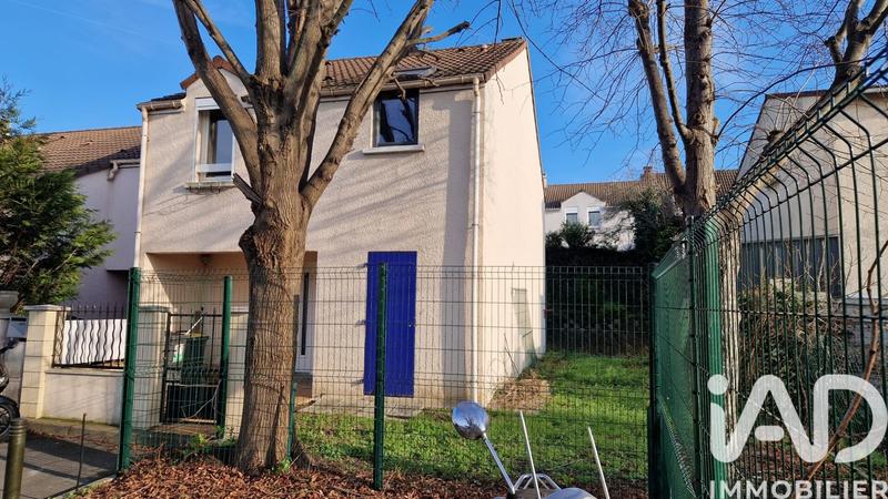 Maison - 90 m² - 5 pièces