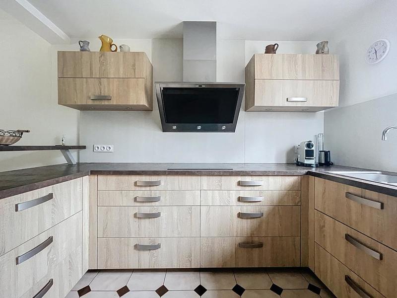 Pavillon - 150 m² - 6 pièces