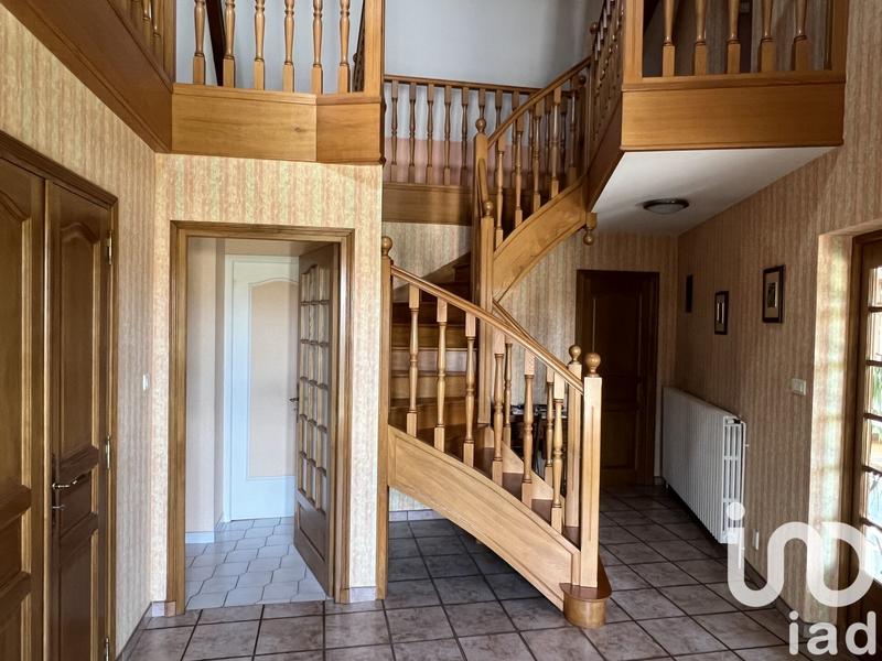 Maison - 252 m² - 7 pièces