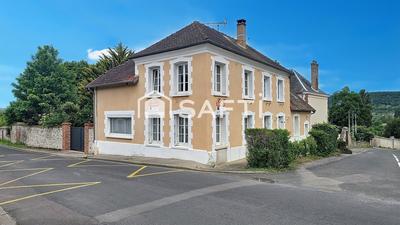 Maison - 193 m² - 8 pièces