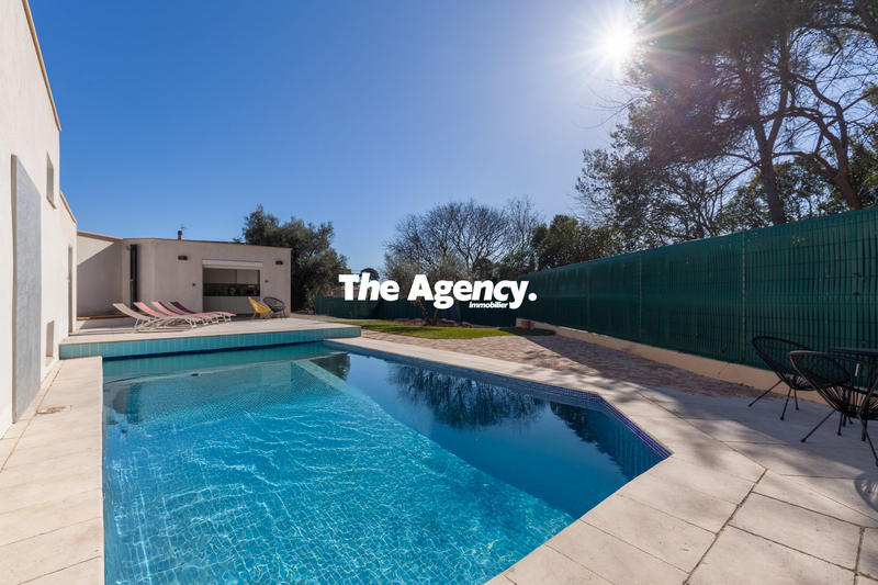 Villa - 204 m² - 5 pièces