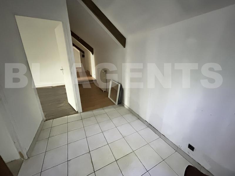 Maison - 250 m² - 8 pièces