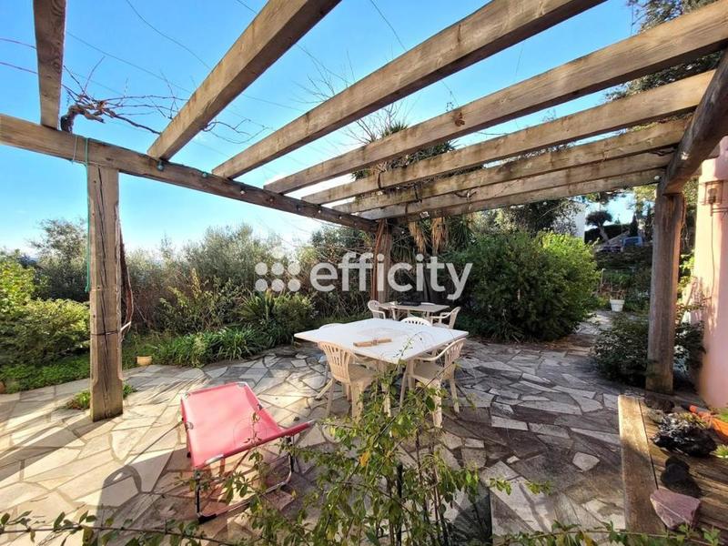 Maison - 170 m² - 7 pièces