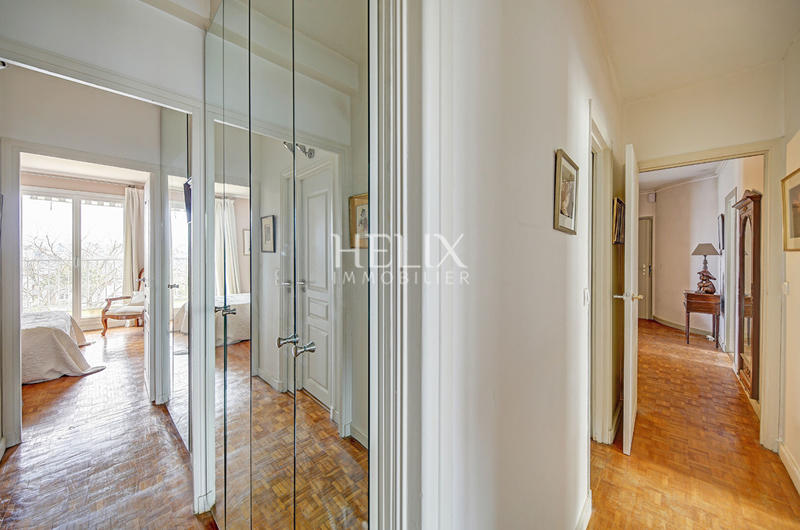 Appartement - 101 m² - 5 pièces