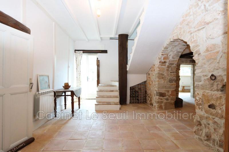 Mas - 400 m² - 7 pièces