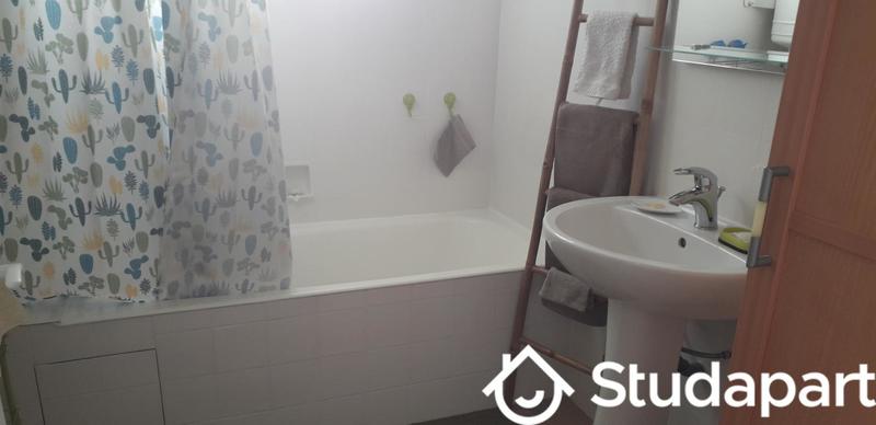 Appartement - 72 m² - 3 pièces