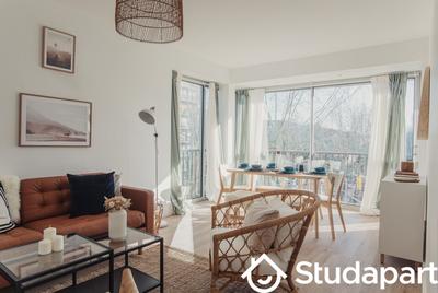 Chambre - 12 m² - 1 pièce