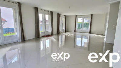 Maison - 331 m² - 7 pièces