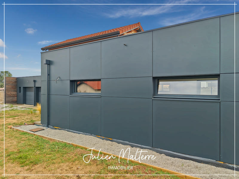 Maison - 147 m² - 6 pièces