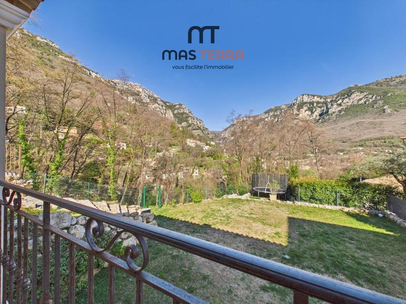 Maison - 183 m² - 7 pièces