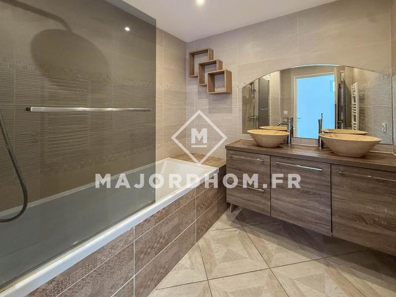 Appartement - 90 m² - 4 pièces