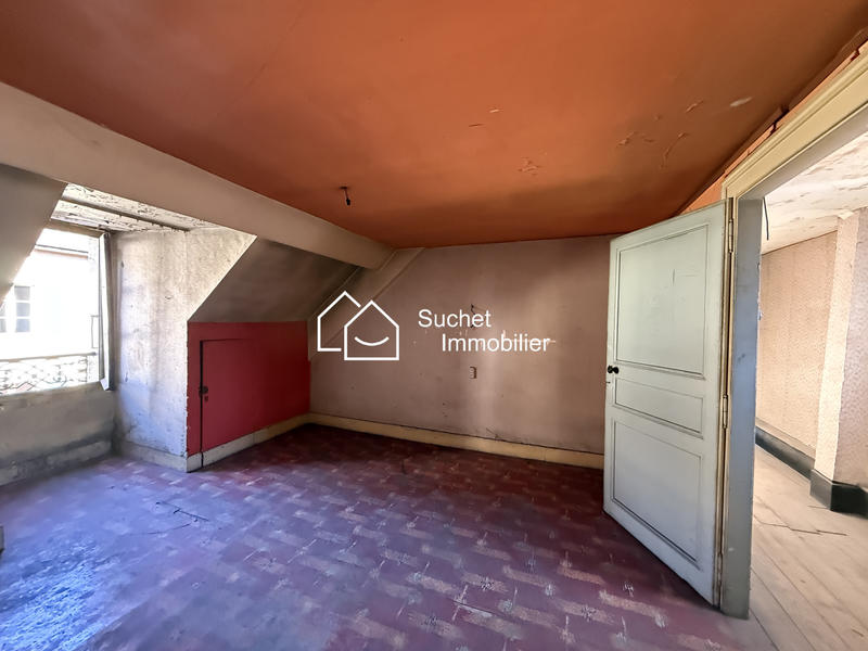 Appartement - 125 m² - 6 pièces