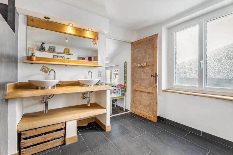 Appartement - 90 m² - 3 pièces