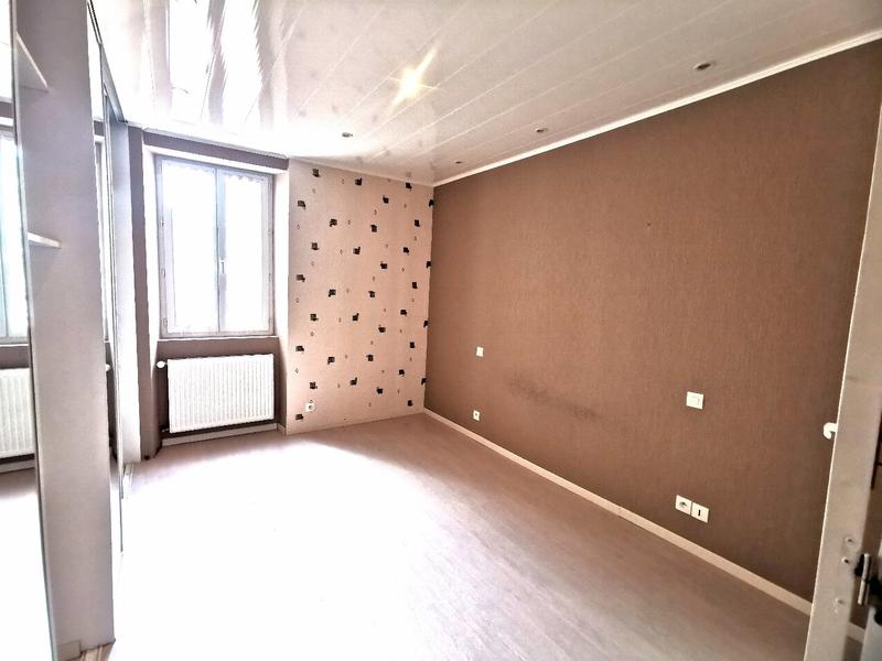 Appartement - 81 m² - 3 pièces