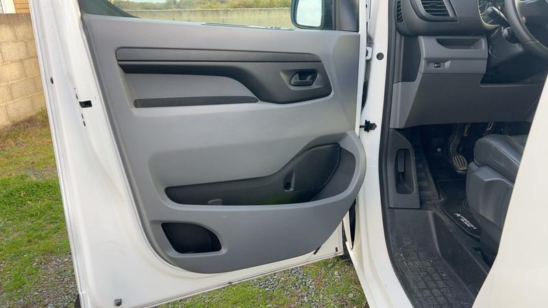 Citroën Jumpy Fourgon 2.0 BlueHDi 120 Xl Control