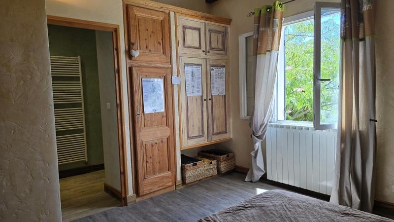 Maison - 445 m² - 15 pièces