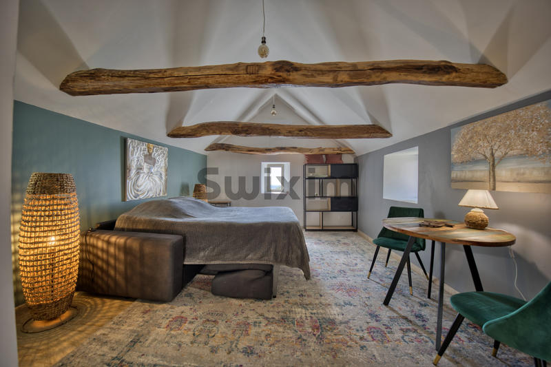 Mas - 150 m² - 7 pièces