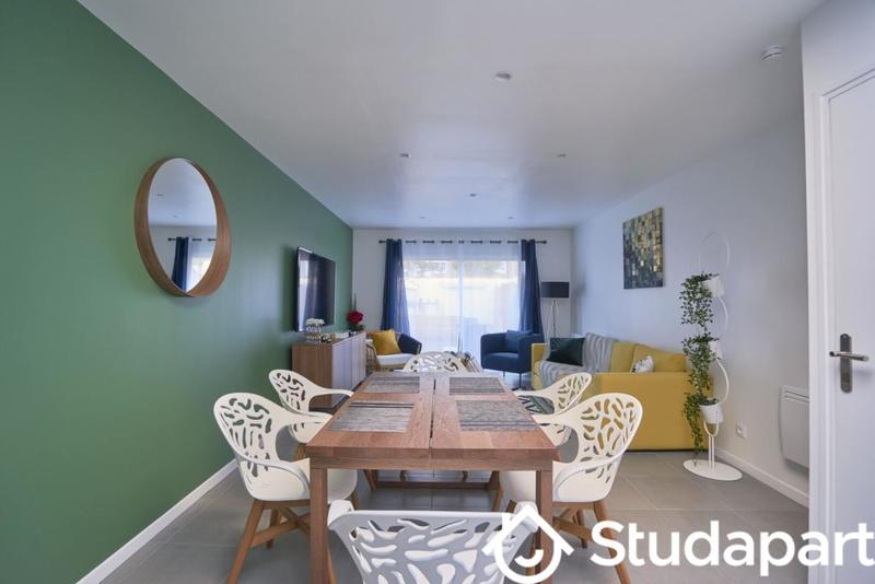 Chambre - 10 m² - 1 pièce