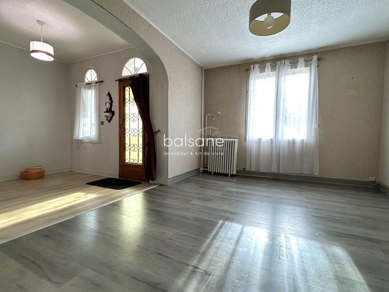 Maison - 98 m² - 4 pièces