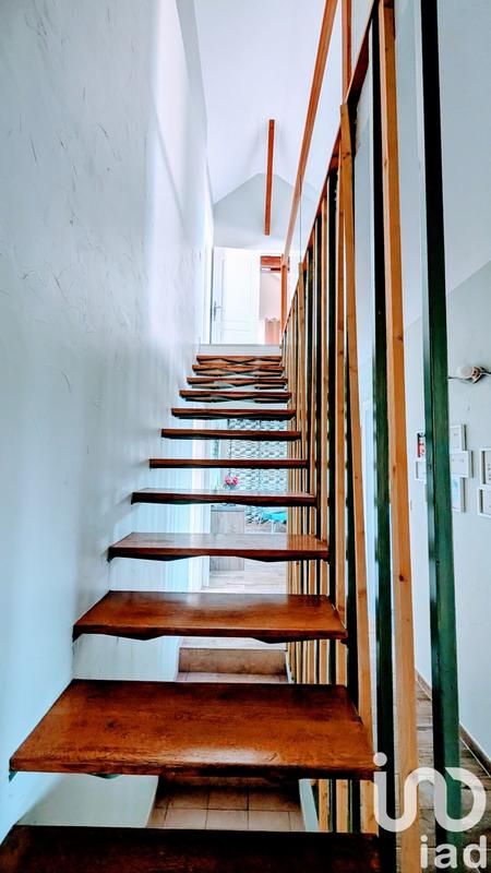 Maison - 199 m² - 7 pièces