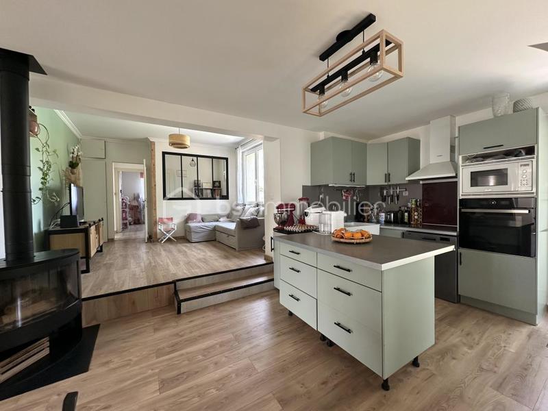 Maison - 137 m² - 6 pièces