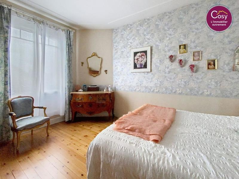 Demeure - 172 m² - 10 pièces